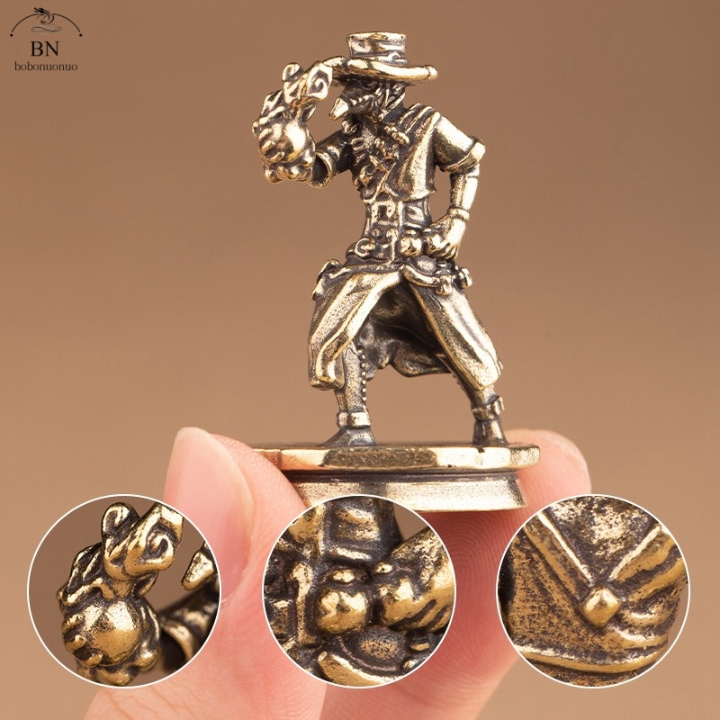 Vintage Collectible Toys - Patung Miniatur Koboi Menari dari Kuningan