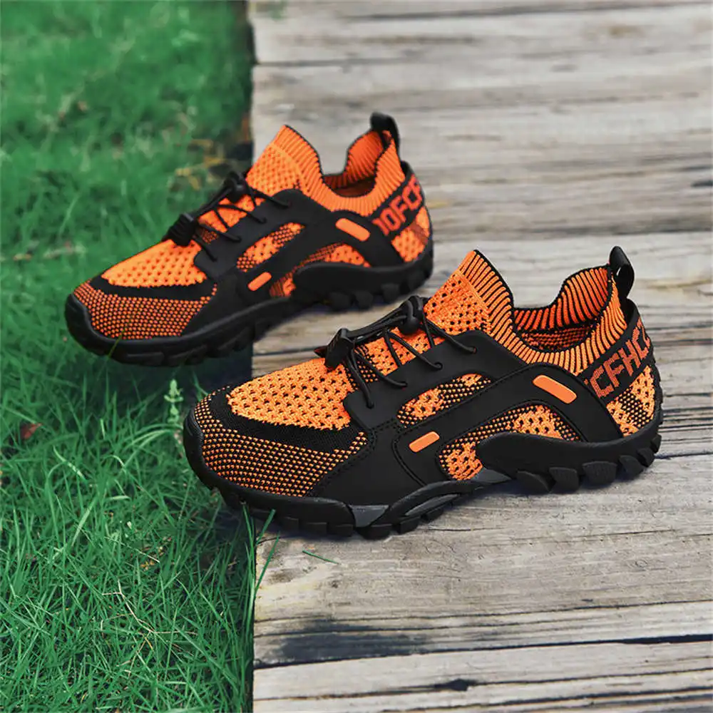 Best Vintage Collectible Items - Sepatu olahraga pria, ukuran 43 ukuran